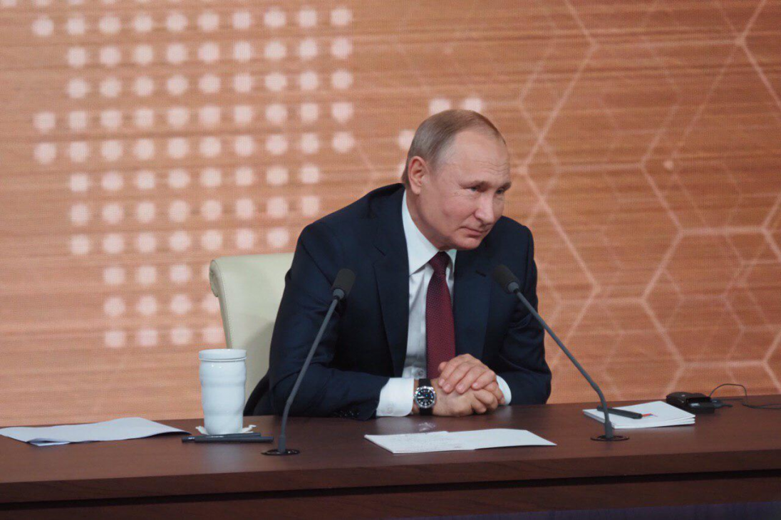 Владимир Путин подписал закон о поправках в Конституцию