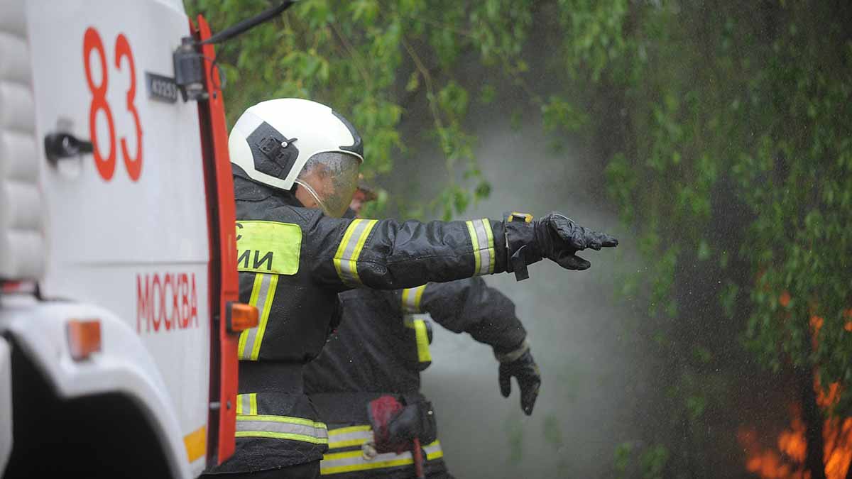 Пожароопасность пятого класса продлили в Москве