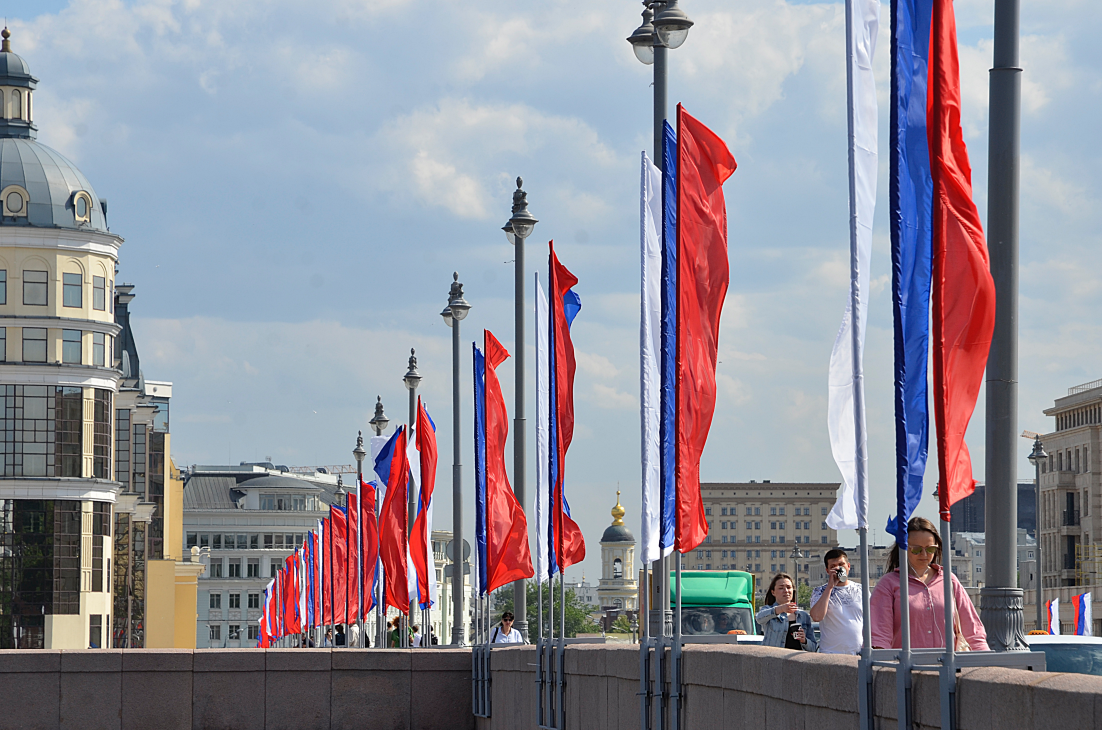 Концерт ко Дню России проведут на площади Сиреневого бульвара.